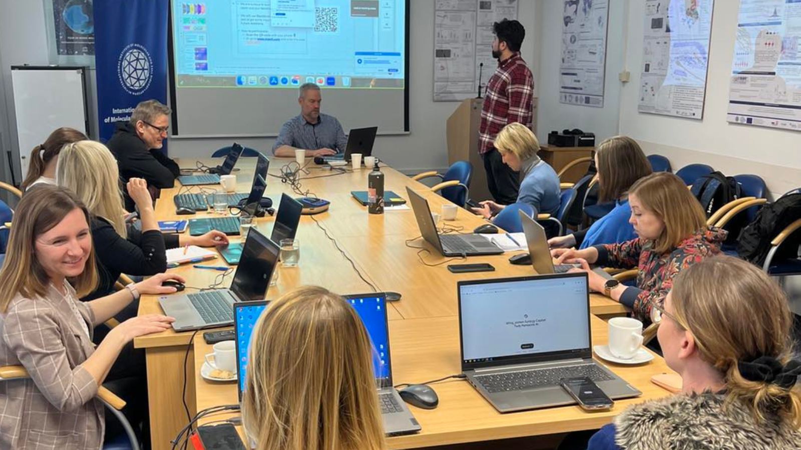 RACE Training on Generative AI Empowers IIMCB Staff in Science Management